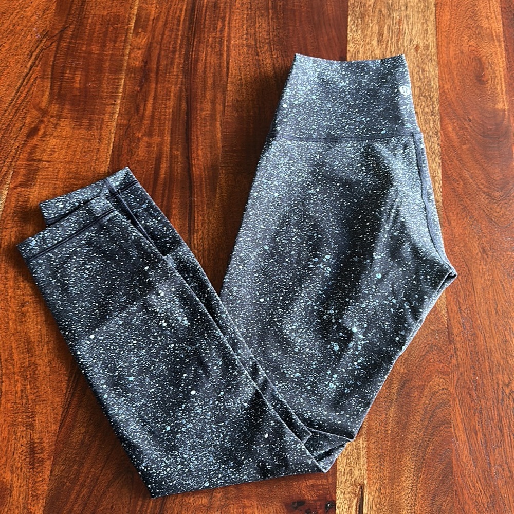 Lululemon leggings size 4